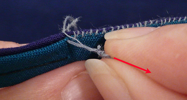 How to Knotted Thread While Hand Sewing