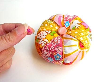 Strawberry Pincushion Needle Sharpener Needle Minder 